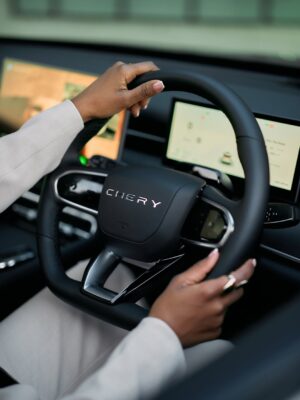Pearl Modiadie Instagram - The all-new Chery TIGGO 9 has officially arrived in South Africa! ✨
I’ve already given you a glimpse into some of its standout features that I’ve been enjoying — and there’s so much more I’ll be sharing with you soon!
Book your test drive and experience the luxury, innovation, and comfort of the Tiggo 9 for yourself.
I offer to drive everywhere now and my son is obsessed with the voice commands 🤭
Iyang’fanela ne.
@cherysouthernafrica #CheryTiggo9 #CherySouthAfrica #CherySuperHybrid
