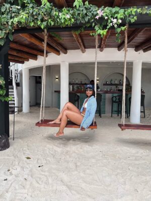 Pearl Modiadie Instagram - Happy Friday!
Couldn’t pick just one… or 2, not even just 3 so here’s a few from a beautiful day on my recent vacay.
I could live in bikinis , but work and my not-so-tiny-anymore human brought me back where I belong… home ❤️
To be fair, he was off living his best Euro summer with his dad—so we’re even. ✨