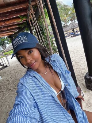Pearl Modiadie Instagram - Happy Friday!
Couldn’t pick just one… or 2, not even just 3 so here’s a few from a beautiful day on my recent vacay.
I could live in bikinis , but work and my not-so-tiny-anymore human brought me back where I belong… home ❤️
To be fair, he was off living his best Euro summer with his dad—so we’re even. ✨