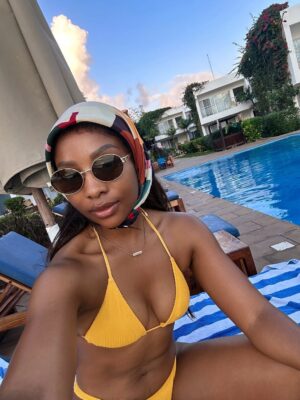 Pearl Modiadie Instagram - Quiet mornings 🌱