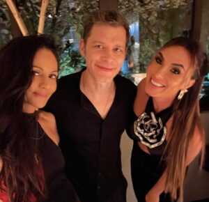 Persia White Instagram - So much love for Brazil! Thank you for the warm welcome to the beautiful @nicolebahls and gorgeous, @hugogloss! @paramountplusbr and @ccxpoficial
@therealjosephmorgan
@halotheseries