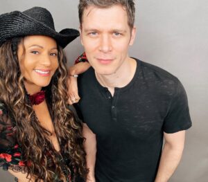 Persia White Instagram - Comiccon Liverpool was epic! Thank you to everyone who welcomed me and shared in the love and had so much fun! We really enjoyed the Morgan White Special EVENT! I love you all so much❣️🦋🦖💕🫶🏽💌♥️