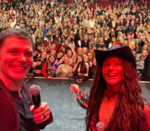 Persia White Instagram - Comiccon Liverpool was epic! Thank you to everyone who welcomed me and shared in the love and had so much fun! We really enjoyed the Morgan White Special EVENT! I love you all so much❣️🦋🦖💕🫶🏽💌♥️