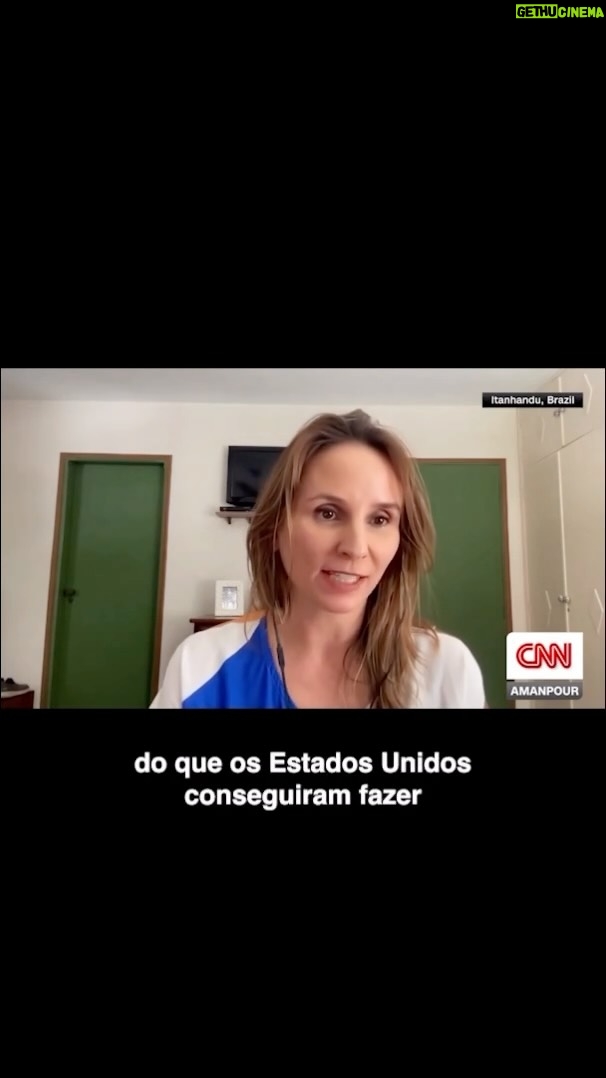 Petra Costa - 9K Likes - Passando na sua timeline pra compartilhar essa entrevista que dei pra CNN  sobre a notícia do século. 

Nasci pra ver o Brasil dando aula de maturidade política pro mundo e apontando uma vacina contra essa onda de extrema direita que se espalha feito pandemia. 
#ApocalipsenosTrópicos