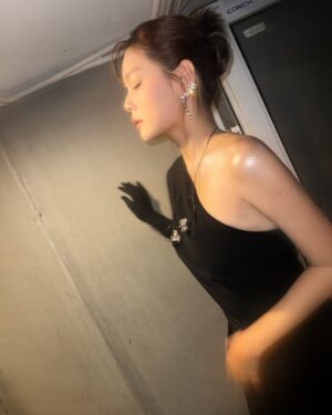 Pham Quynh Anh Instagram - Eyes don’t lie 😝