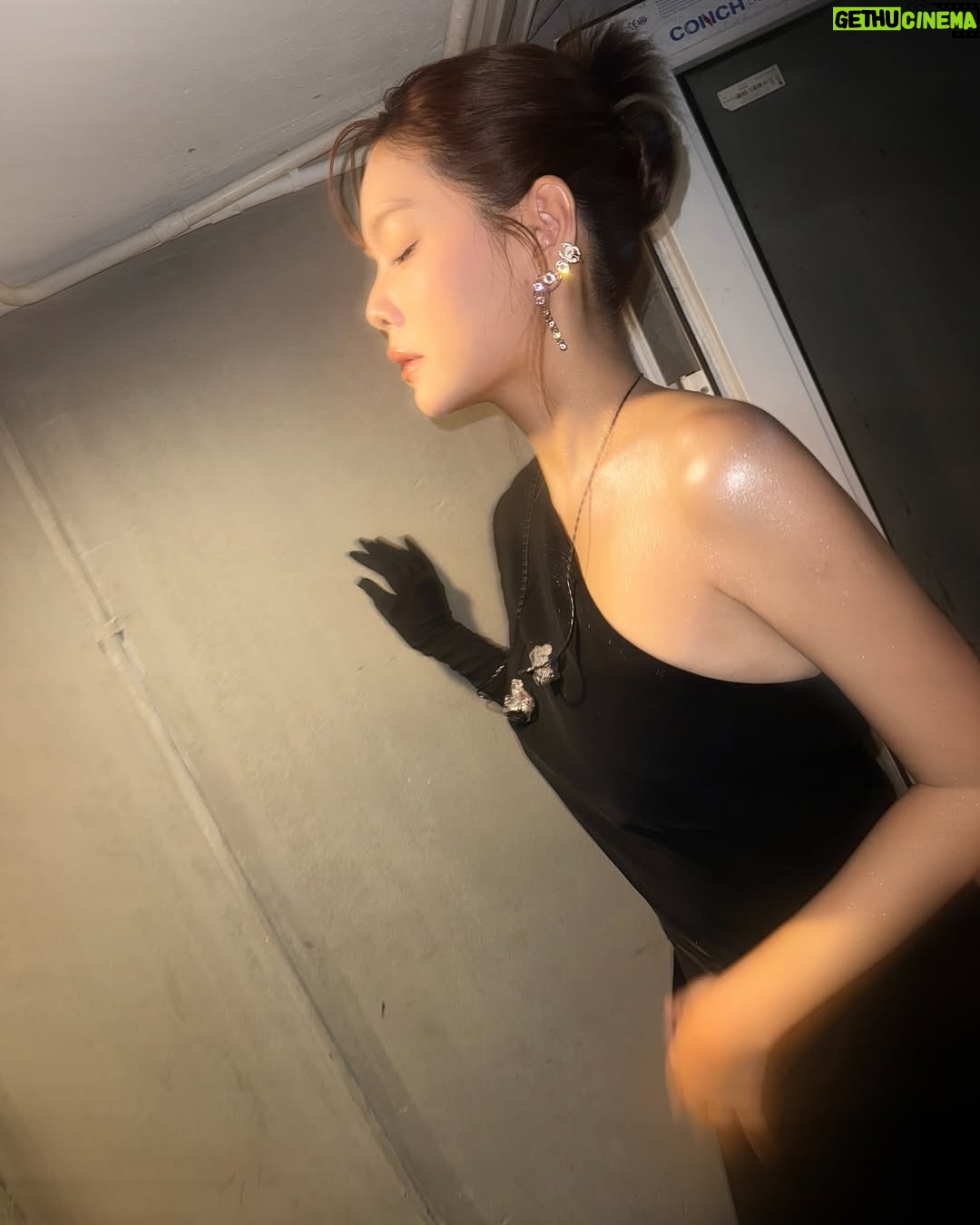 Pham Quynh Anh - 1.5K Likes - Eyes don’t lie 😝