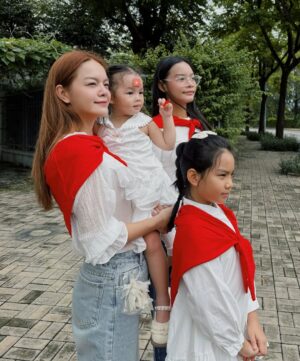 Pham Quynh Anh Instagram - Mừng Tết độc lập 🇻🇳
Mừng sinh nhật ông ngoại của cả nhà ♥️
