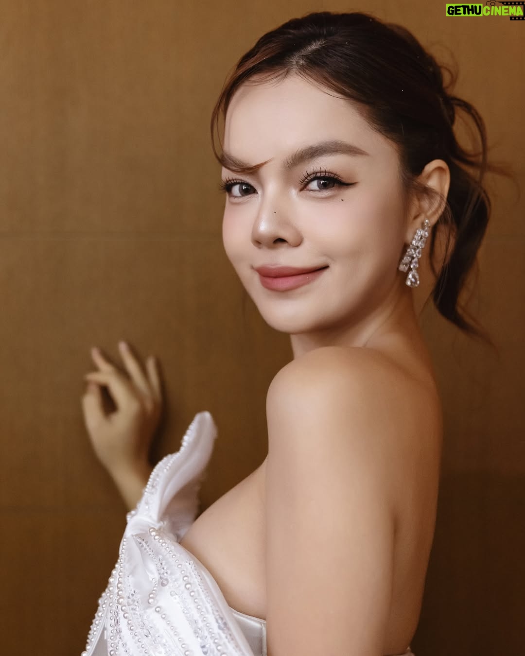 Pham Quynh Anh - 1K Likes - Ai mà chinh hế cơ tứ… 😝 #chungthanhphong #phamquynhanh