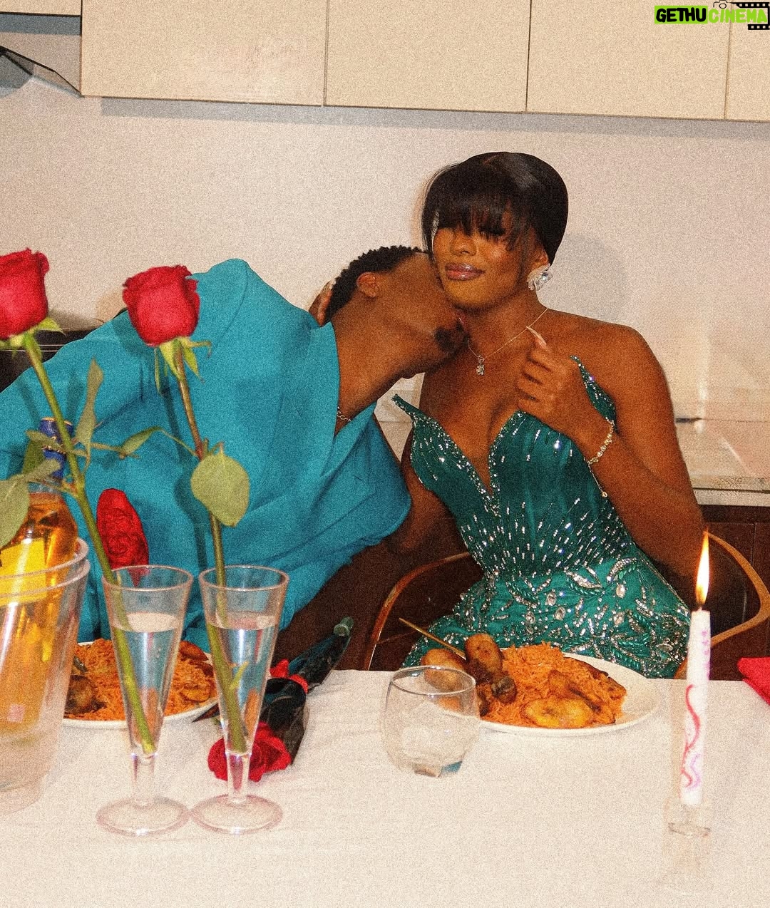 Phina - 361.6K Likes - Dinner Date. I made the Dinner. She Ate. We Danced. We Laughed. 10/10 Night.🍒❤️

Wearing: @swarovskiretailernigeria 💎
