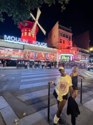 Phina Instagram - PARIS DUMP….🤪

#paris