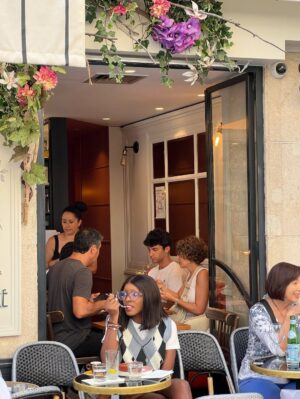 Phina Instagram - PARIS DUMP….🤪

#paris
