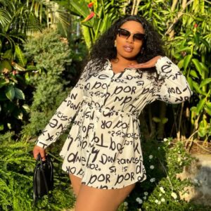 Phindile Gwala Instagram - #SunKissed🥰 #SunSets … Ubani iskhathi eSouth Africa?