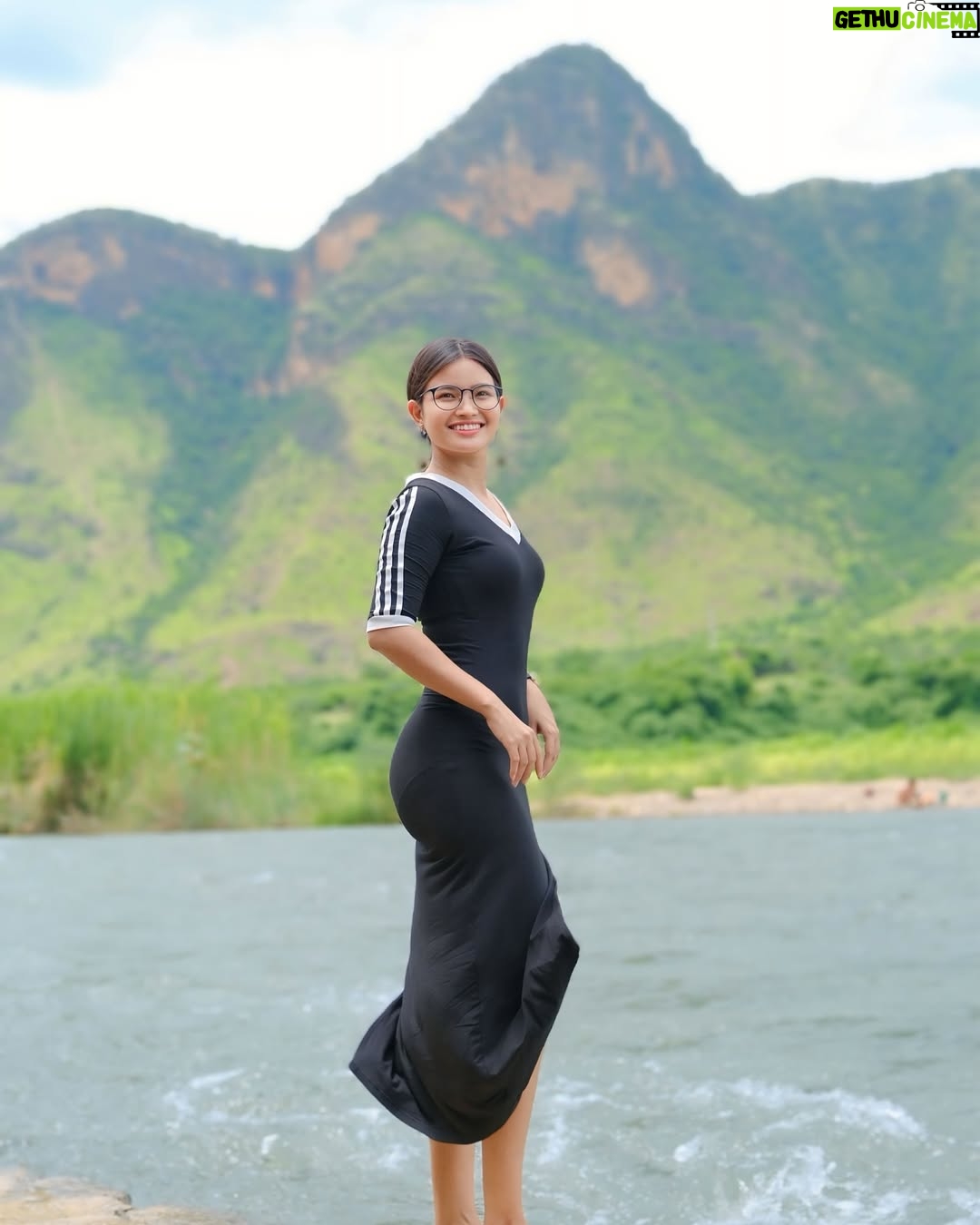 Phyu Phyu Htwe - 580 Likes - Good habits are valuable allies ☺️ကောင်းသေားအကျင့်များသည် တန်ဖိုးရှိသော မဟာမိတ် 🌿☘️☘️🌿