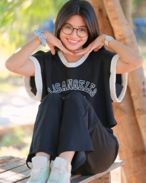 Phyu Phyu Htwe Instagram - 🖤