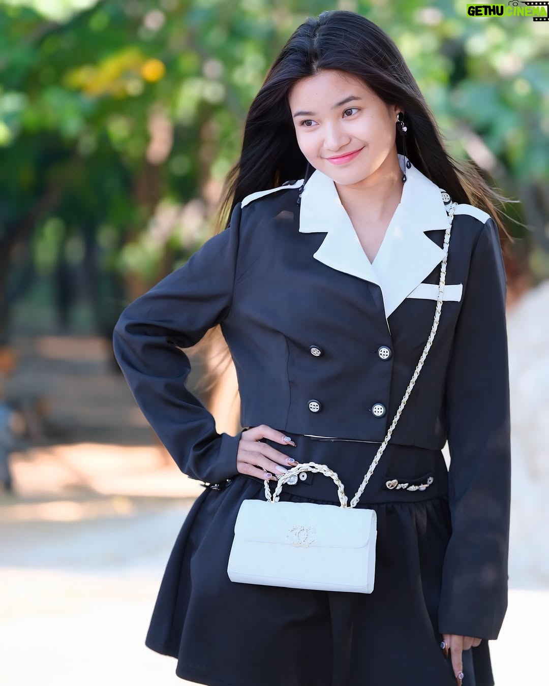 Phyu Phyu Htwe - 677 Likes - 🖤