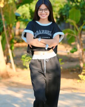Phyu Phyu Htwe Instagram - 🖤