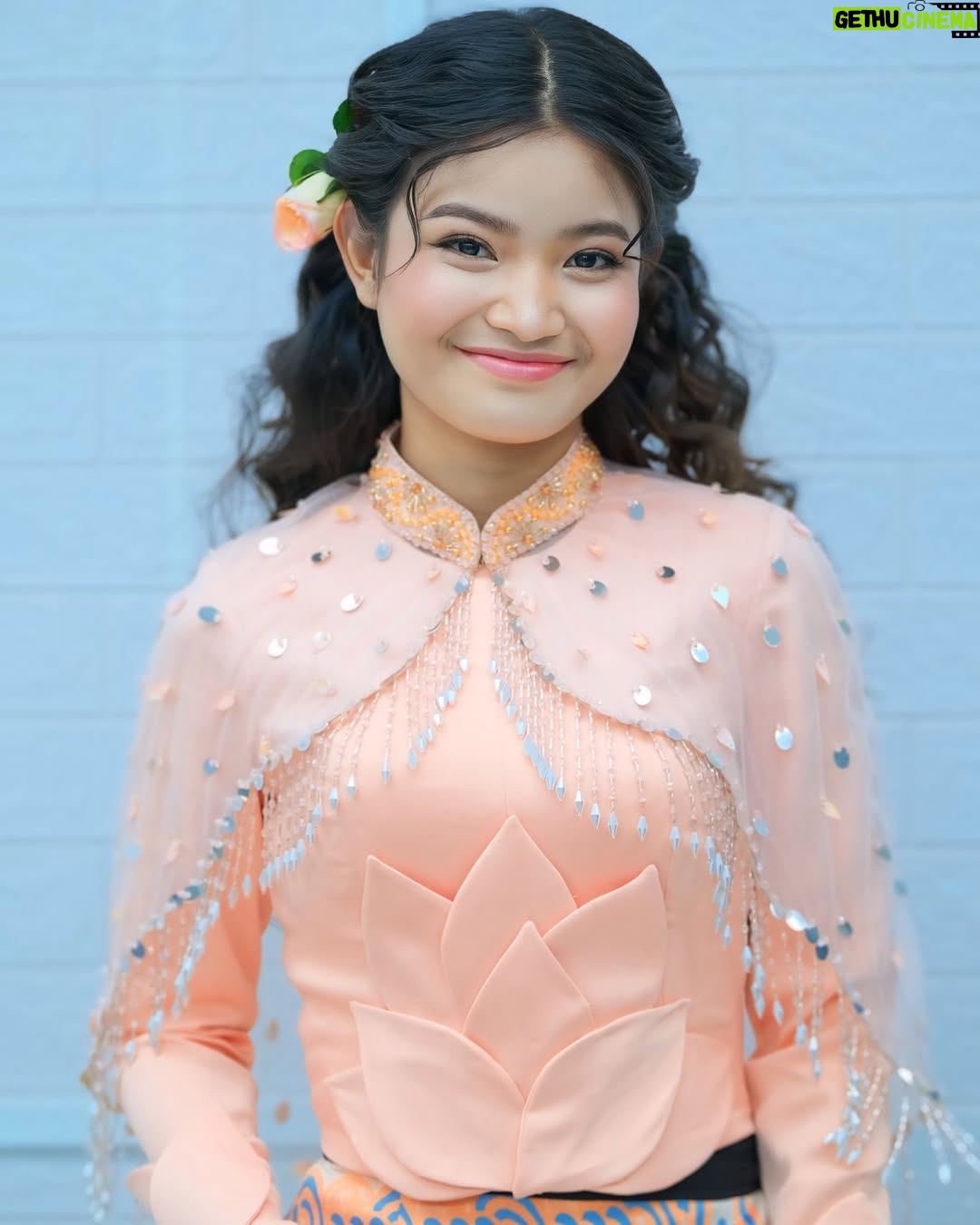 Phyu Phyu Htwe - 699 Likes - 🧡