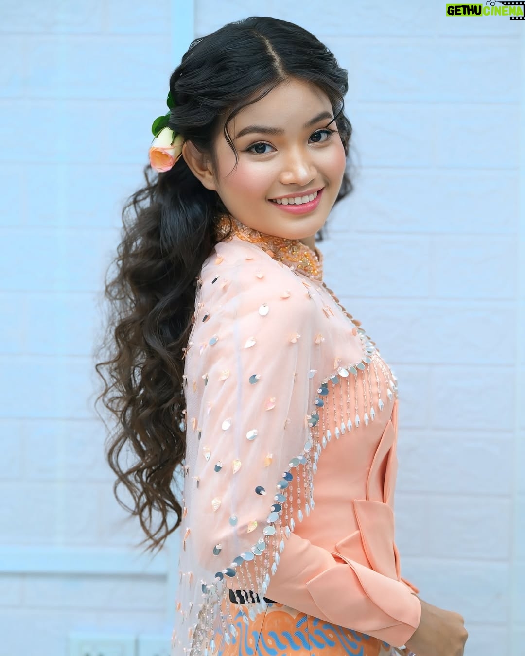 Phyu Phyu Htwe - 699 Likes - 🧡