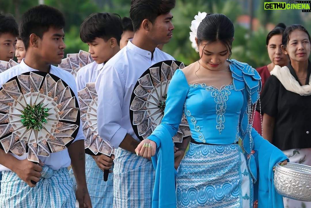 Phyu Phyu Htwe - 2K Likes - With My Family 💙