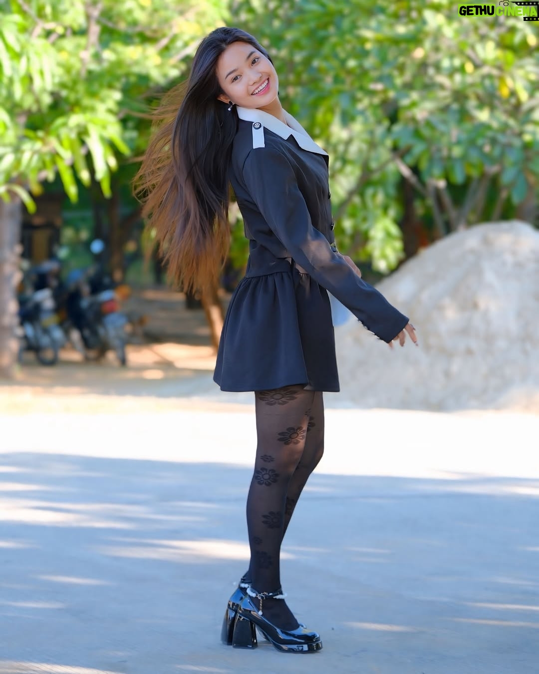Phyu Phyu Htwe - 677 Likes - 🖤