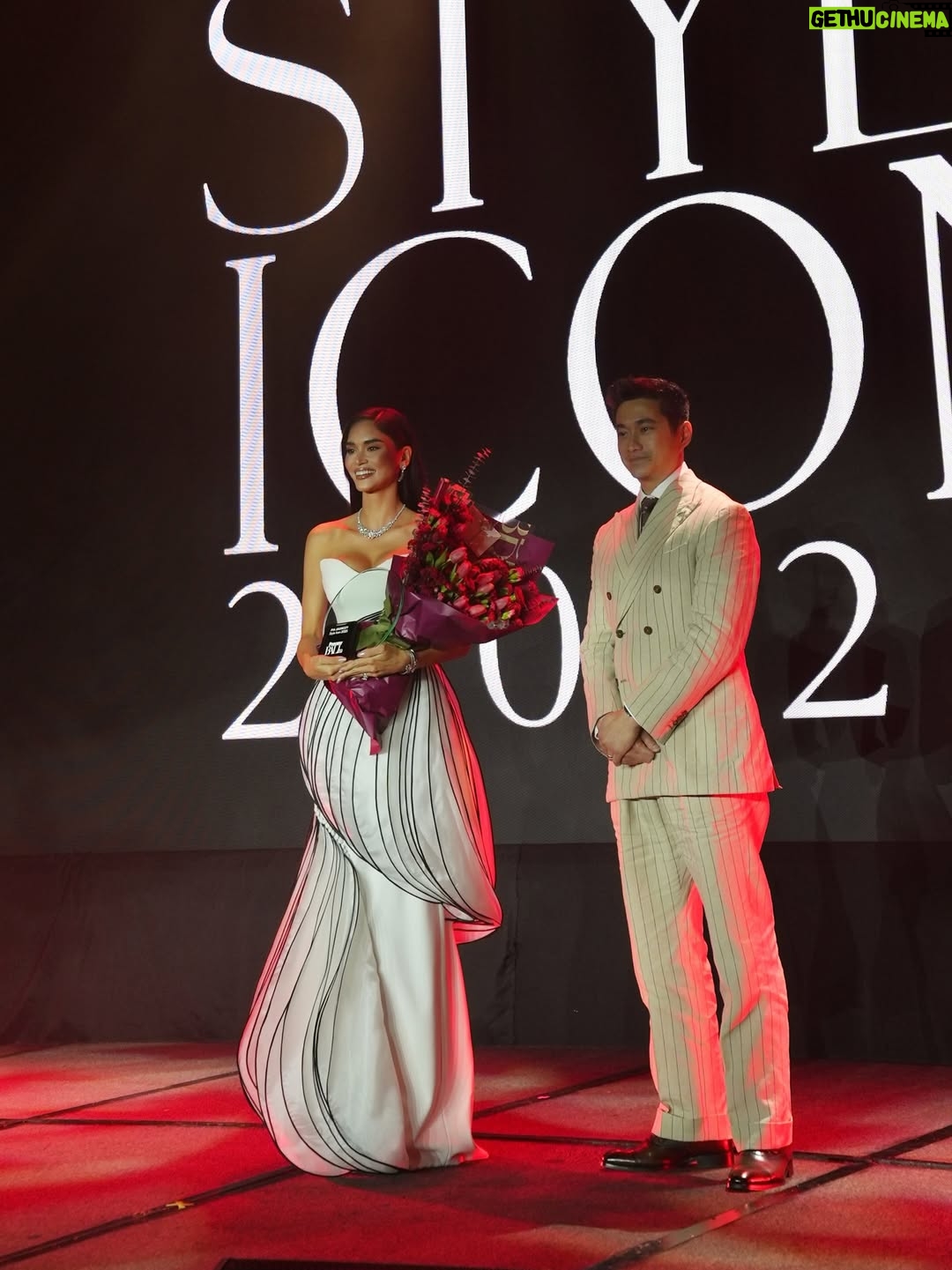 Pia Wurtzbach - 238.5K Likes - What an honor to be @previewph’s Style Icon this year ❤️

wearing custom @markbumgarner’s mariposa gown and @bvlgari

#PreviewBall2025 #Preview30 #PreviewStylelcon2025 #BvlgariPartner