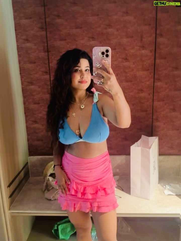 Piya Arora - 5.8K Likes - Goa is not a trip, it’s a therapy. 🌴🐚🫶🏻
