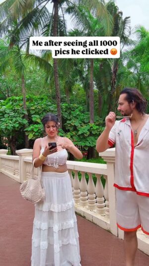 Piya Arora Instagram - Not even AI can fix what he clicked 😭😡 @appy123 
 
Tag your cameraman 📸🤗

#funnyreels #comedy #husbandandwife #vacation #goa #reelitfeelit #reelkarofeelkaro #reel #reelindia #reelinstagram #trending #piyappy💑 #saiyara