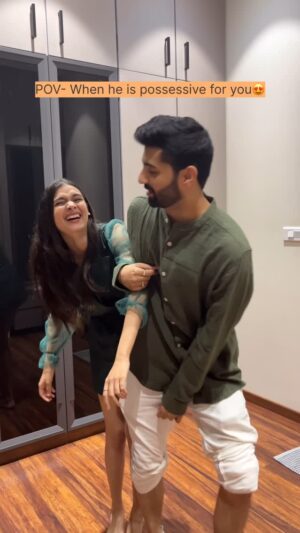 Pooja Bafna Instagram - Kya yeh dress kafi choti hai ? You know who to tag 👇🏻✨