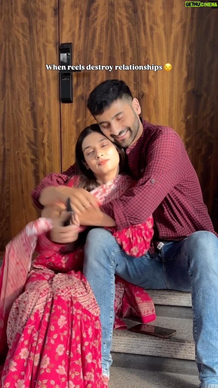 Pooja Bafna - 35.6K Likes - Relatable ? Sometimes you just can’t stop comparing but STOP it TODAY. SHARE AND TAG YOUR LOVE NOWW ✨🫰🏻🧡

#coupleinlove #couplegoals #husbandandwife #marriagegoals #relationshipgoals #reelkarofeelkaro #trendingreels #viralvideos #explorepage #greenforest #poojakaranbafna #googlegemini #retrophotos #geminitrend 

Couple goals , marriage , google gemini , retro photos ,relationship goals, husband and wife , explore page , husband is a green forest , trending , viral couple , poojakaranbafna , sukoon