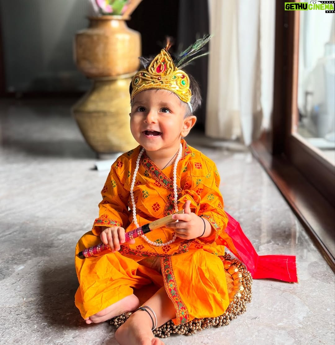 Pooja Bafna - 32.2K Likes - Happy Krishna Janmashtami 🫶🏻✨ Our little Kannah forever ❤️🥰

#krishna #krishnajanmashtami #picture #pictureoftheday #cutebabyboy #son #parenting #happyparenting #happyparents #poojakaranbafna #grithavbafna 

[krishna Janmashtami, picture of the day , cute baby boy , our son , Pooja Karan Bafna , happy parents , grithav Bafna ]