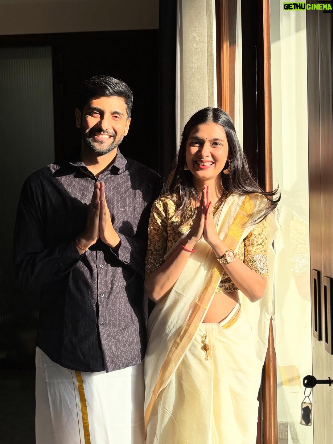Pooja Bafna - 69.4K Likes - Onam filled with love , laughter and lots of cuddles 🧡✨which is your favourite photo ? Ours is 6th 🫰🏻🫶🏻