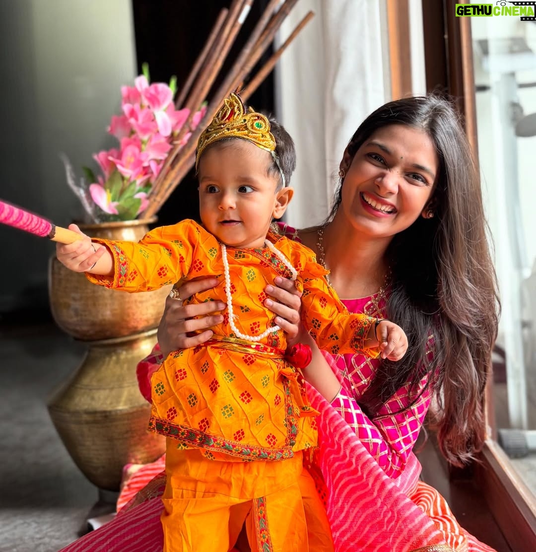 Pooja Bafna - 32.2K Likes - Happy Krishna Janmashtami 🫶🏻✨ Our little Kannah forever ❤️🥰

#krishna #krishnajanmashtami #picture #pictureoftheday #cutebabyboy #son #parenting #happyparenting #happyparents #poojakaranbafna #grithavbafna 

[krishna Janmashtami, picture of the day , cute baby boy , our son , Pooja Karan Bafna , happy parents , grithav Bafna ]