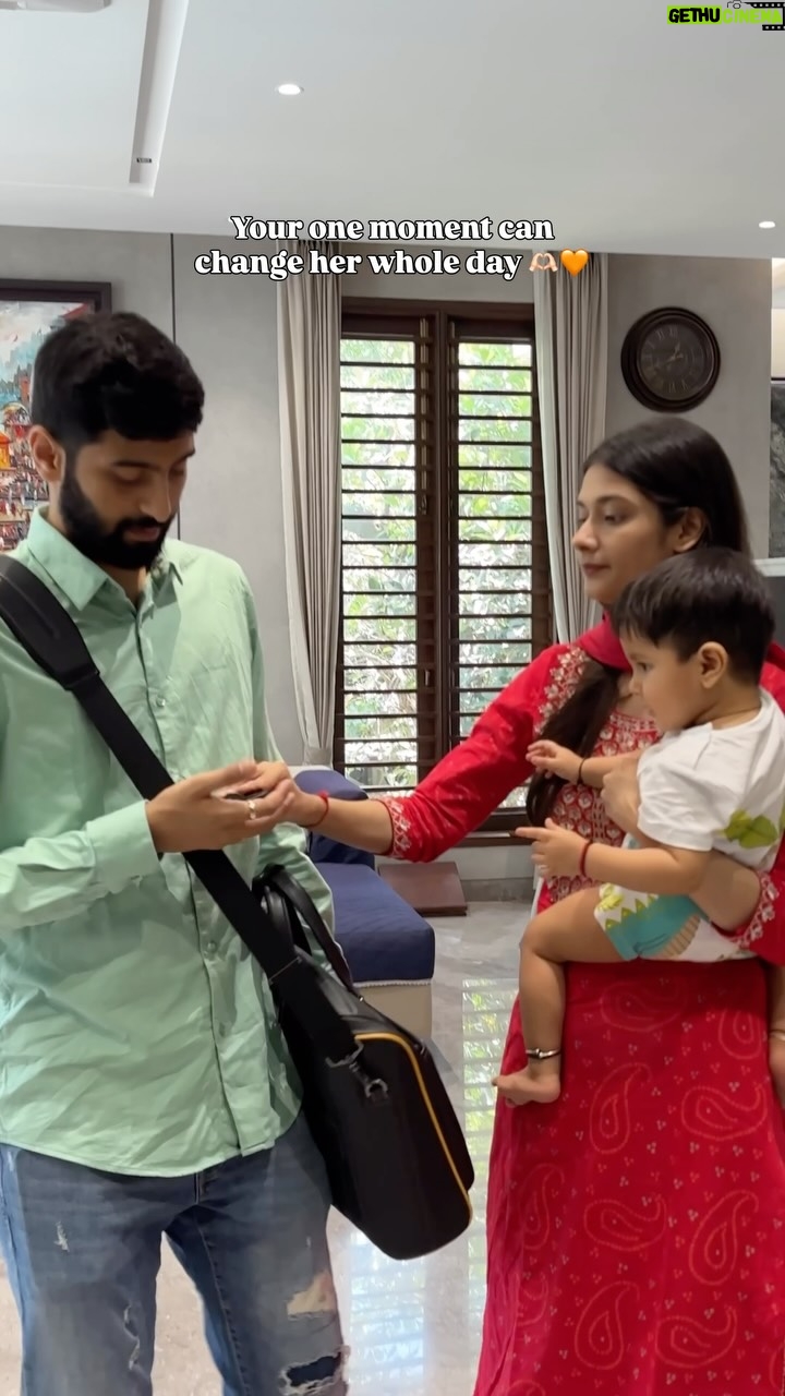 Pooja Bafna - 82.2K Likes - Isn’t this true ? TAG AND SHARE this with your love 🫶🏻🧡

#couplegoals #marriagegoals #relationshipgoals #husbandandwife #trendingreels #explorepage #viralvideos #poojakaranbafna 

Couple goals , sukoon , married , husband and wife , relationship goals , explore page , viral , trending , reels instagram , pooja Karan Bafna