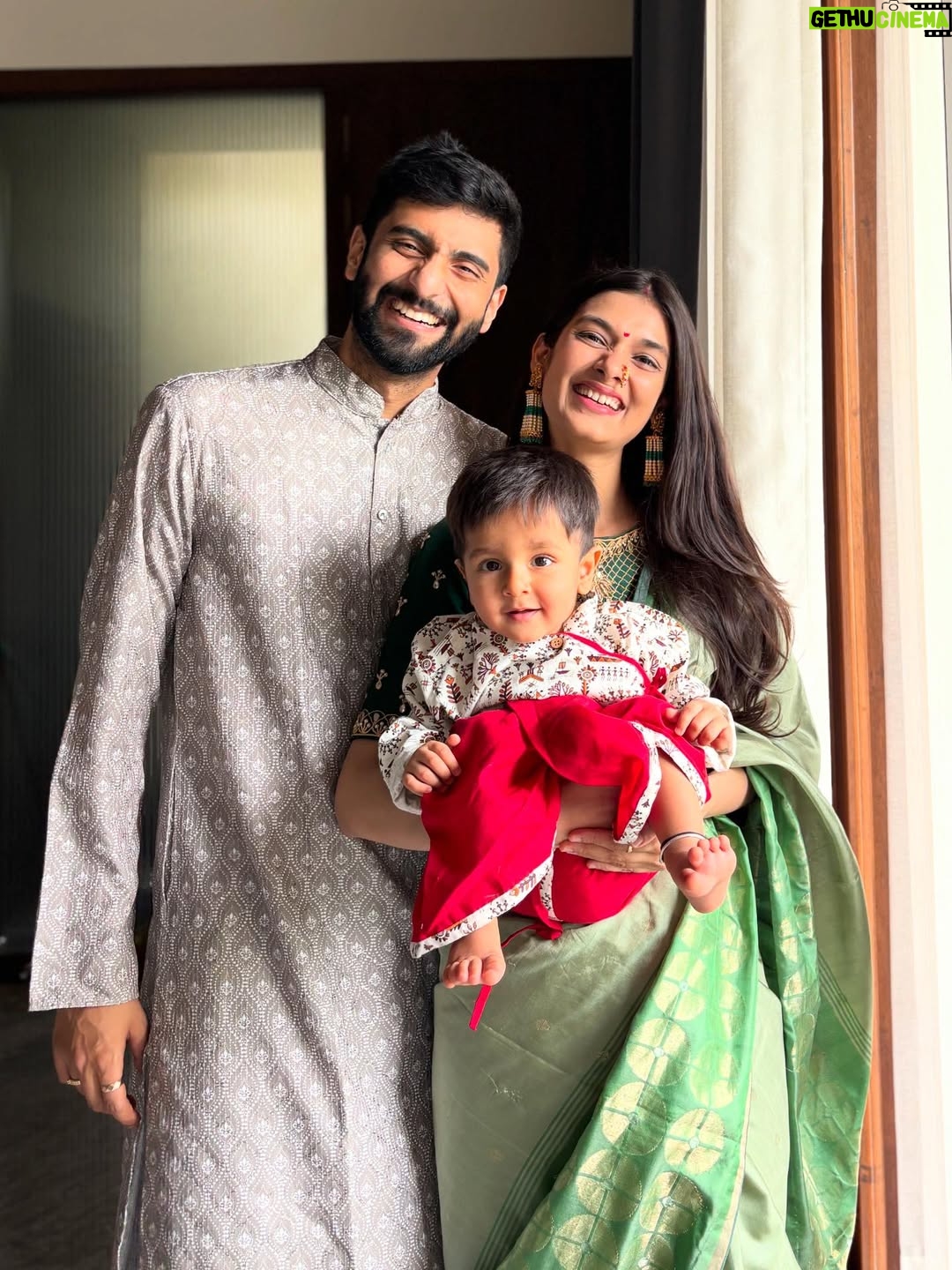 Pooja Bafna - 88.7K Likes - When Bappa arrives , happiness follows 🧡🫶🏻 Which is your favourite photo 1-2 -3 or 4 ? 

#ganeshchaturthi #ganapatibappamorya #festivevibes #bappa #ganesha #pictureoftheday