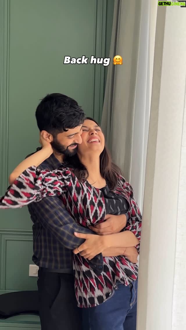 Pooja Bafna - 96.7K Likes - Sometimes all you need is a hug from your favourite person 😍 LIKE SHARE AND TAG your favourite person and tell them NOWWWW 🫶🏻✨