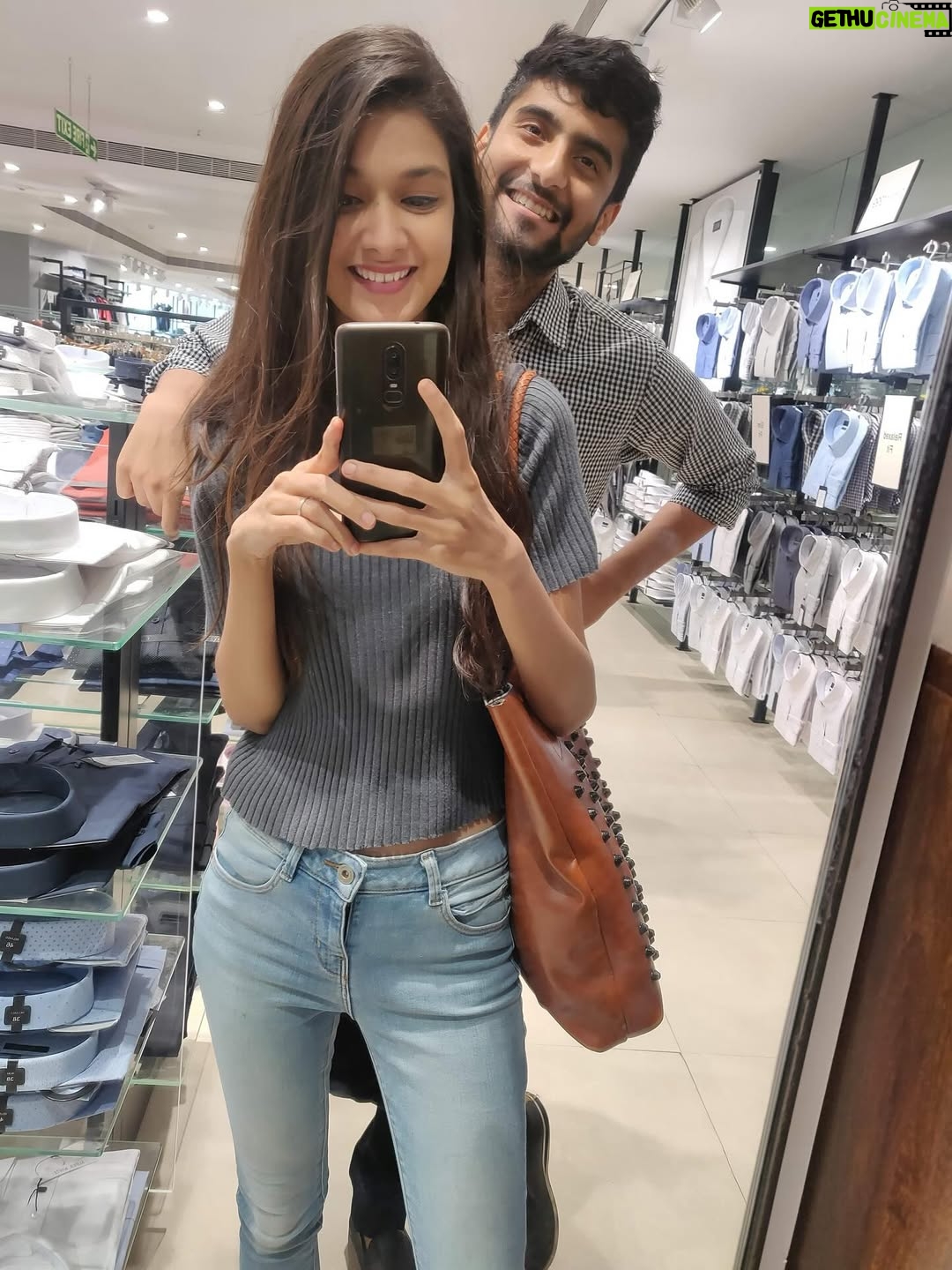Pooja Bafna - 87.5K Likes - A few pictures from our courtship days 🧡🫶🏻 Do you think we look the same after 6 years ? 🙈❤️ our favourite picture is the last one which is yours ? ✨