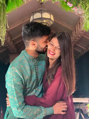 Pooja Bafna Instagram - 5 years ago - the first wedding we attended as a married couple. Beautiful memories and swipe till the end to see our favourite photo 🫶🏻🧡🧿