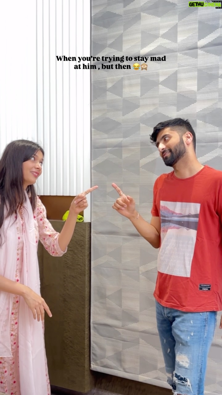 Pooja Bafna - 76.5K Likes - Relatable ? 🙈😂 when you just can’t stay mad at him because he convinces you like this 🥰✨

#reels #reelsinstagram #instagram #instagood #reelitfeelit #reelkarofeelkaro #couplegoals #explorepage #trendingreels #viralvideos #marriagegoals #relationshipgoals #husbandandwife #poojakaranbafna 

Couple goals , husband convinces lovingly , can’t stay mad , love goals , husband and wife , marriage goals , reels , viral , trending , explore page , Pooja Karan Bafna