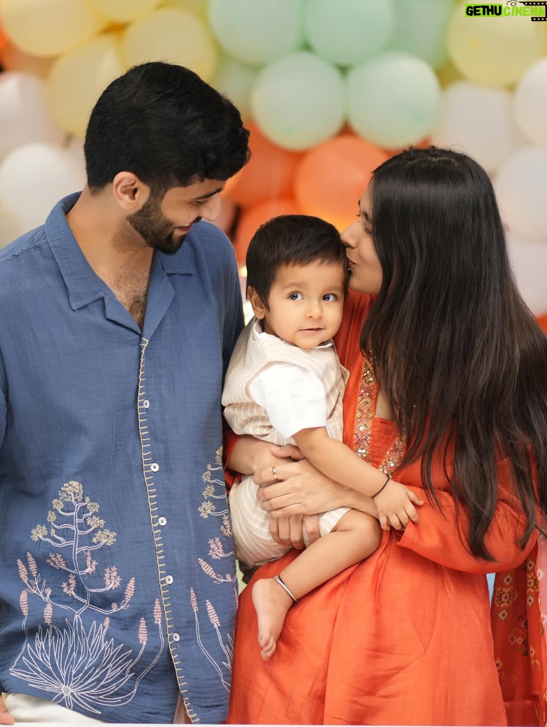 Pooja Bafna - 79.8K Likes - Mera ghar 🏠 late birthday post 🫶🏻

Decor : @rushu_events 

[best couple , parents , couple goals , parenting , best son , happy birthday , first birthday , picture of the day ]