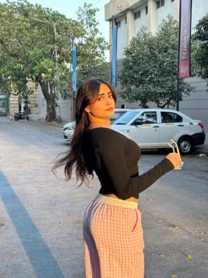 Pooja Jain Instagram - 🎀🌻
Outfit @savana
Use my coupon code ‘Pooja26’ for some additional discounts 🤍
{shoot, sunlight, lookbook, outfit }
#explorepage #outfit #foryou #pajamas #aesthetic