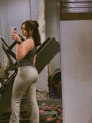 Pooja Jain Instagram - Gym dump: because one mirror pic wasn’t enough.
{ gym , workout, dump , lookbook, gym selfies}
#gymgirl #workout #lookbook #gymoutfits #foryou