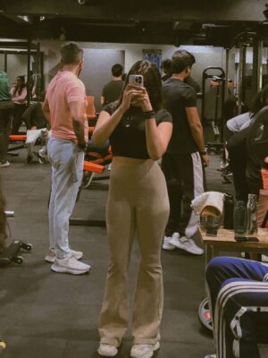 Pooja Jain Instagram - Gym dump: because one mirror pic wasn’t enough.
{ gym , workout, dump , lookbook, gym selfies}
#gymgirl #workout #lookbook #gymoutfits #foryou