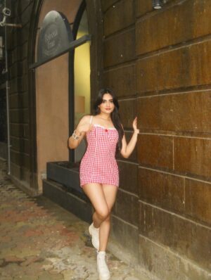 Pooja Jain Instagram - Like a page from a storybook 📖❤️
Pretty outfit from @savana
Use my coupon code ‘Pooja26’ for some additional discounts ✨
{ dslr , digicam , aesthetic, old school, shoot , Mumbai, street look}
#explorepage #digicam #aesthetic #streetlook #foryou #thatgirl