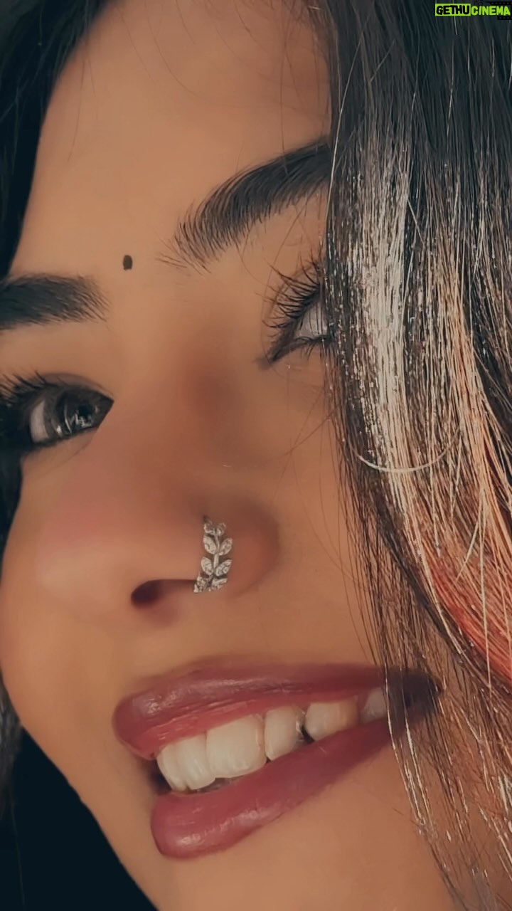 Pooja Rampal - 2.4K Likes - 🪞🦢🥀

#poojarampal