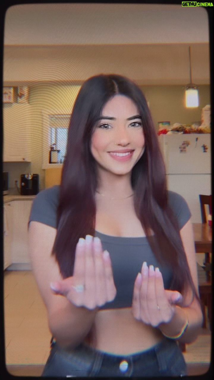 Pooja Rampal - 6.4K Likes - Pov : whenever i see my crush 😍