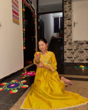 Pooja Rampal Instagram - Happy diwali 🪔❤️