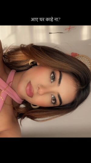 Pooja Rampal Instagram - nose ring stole the show 💋

[ Sahiba , Sahiba Edit , Fan Edit , viral reels , Sad girl vibes , POV Reels ]
#trending #sahiba #adityarikhari #povreels #filmyvibes