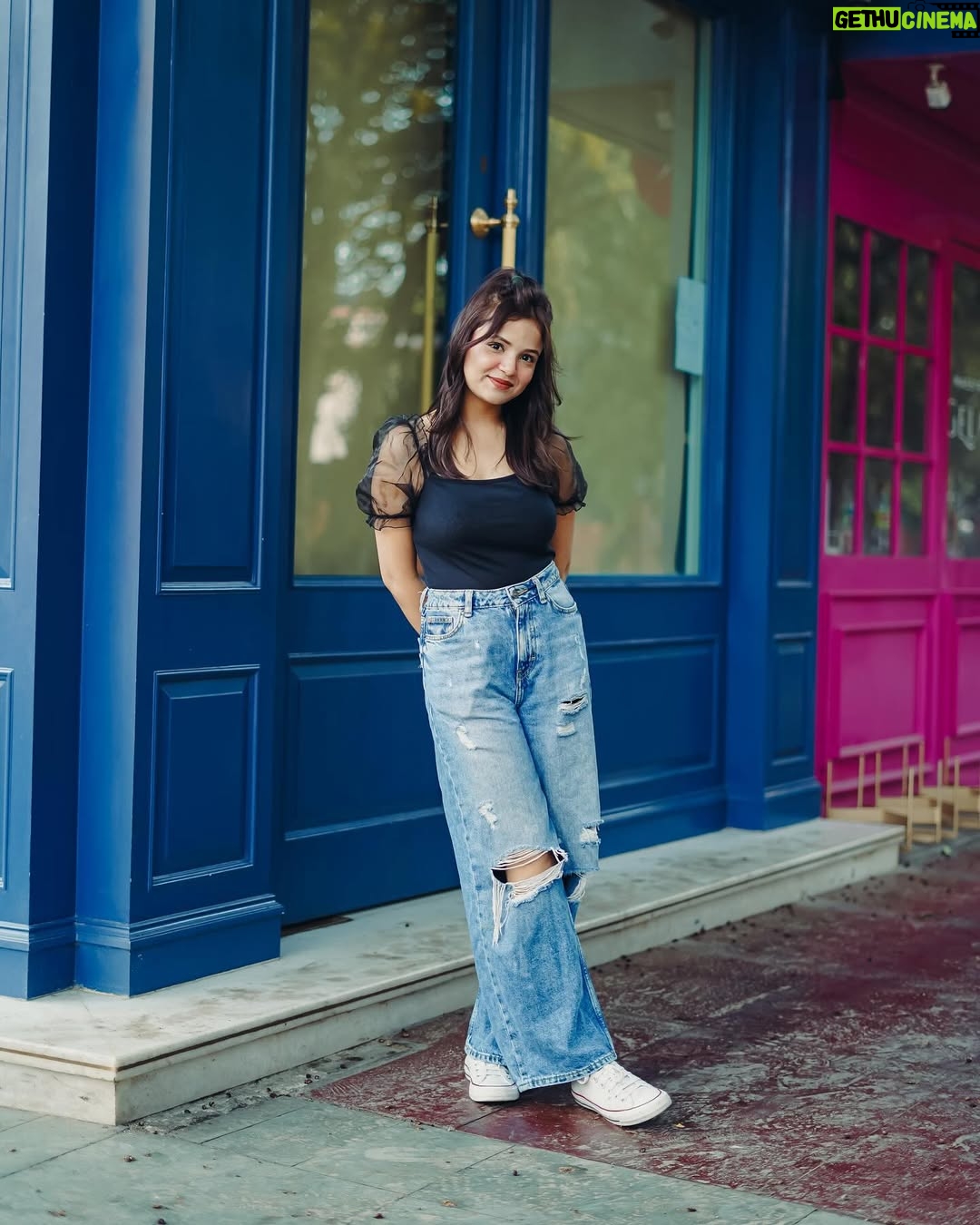 Pooja Rawat - 3 Likes - Life is a beautiful ride 💕