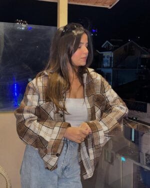Pooja Rawat Instagram -