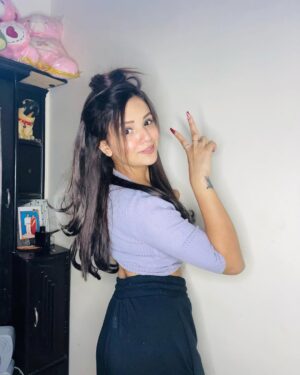 Pooja Rawat Instagram - Be your own kind of beautiful 🤩